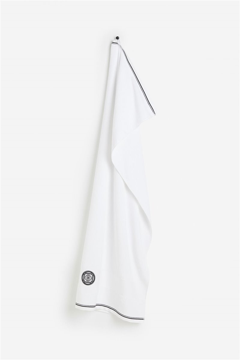 H&M Home Классическое большое банное полотенце с эмблемой., белый черный, 100x150 1178008001 | 1178008001