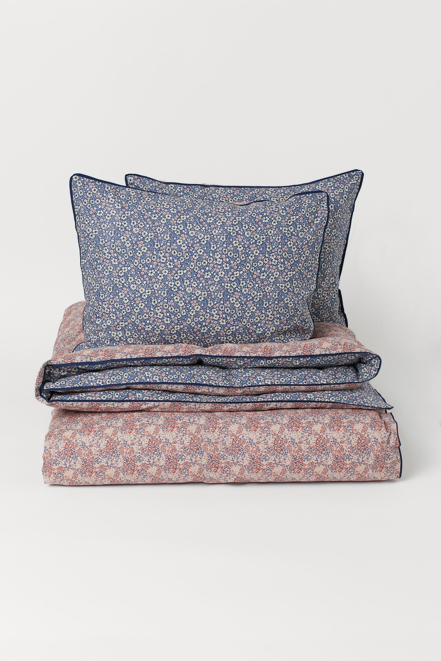 Двуспальное постельное белье из хлопка, Голубино-голубой/Маленькие цветы, Разные размеры