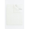H&M Home Односпальный комплект постельного белья из муслина, Белый, 150x200 + 50x60 0888321001 | 0888321001