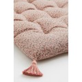 H&M Home Подушка на стул, Античный розовый/Маленькие цветы, 120x60 0919544004 | 0919544004