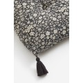 H&M Home Подушка на стул, Черный/Маленькие цветы, 50x150 0941874010 | 0941874010