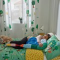 IKEA BRUMMIG БРУММИГ Підковдра та наволочка, візерунок лісові тварини / різнобарвний, 150x200/50x60 см 50521154 | 505.211.54